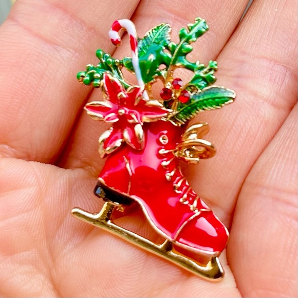 Pair of Christmas Brooch Ice Skate Brooch Red Ice Skate Pin Christmas Pin - Picture 5 of 5